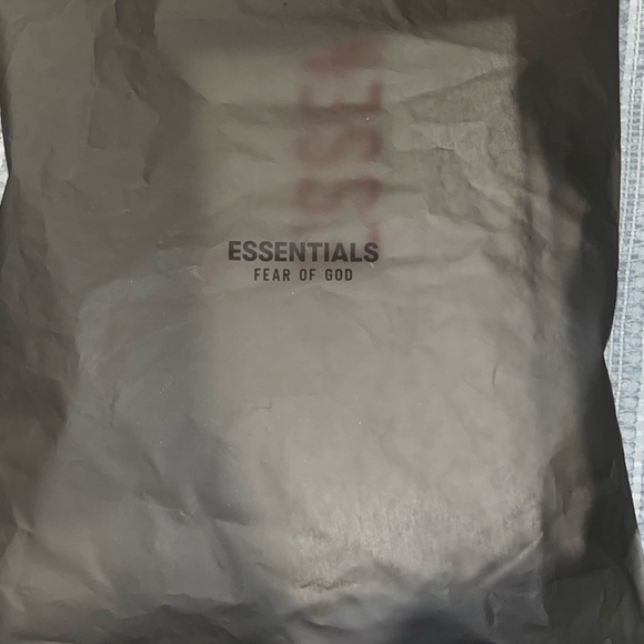 Fear of God Light Gray Essentials Tee - Picture 4 of 4